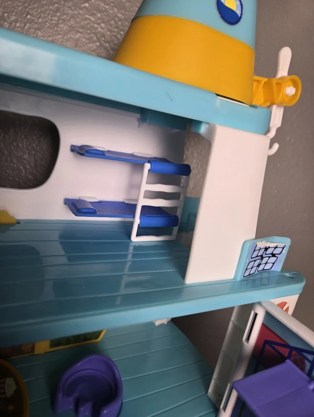 Peppa Pig Cruise Ship & Figurines